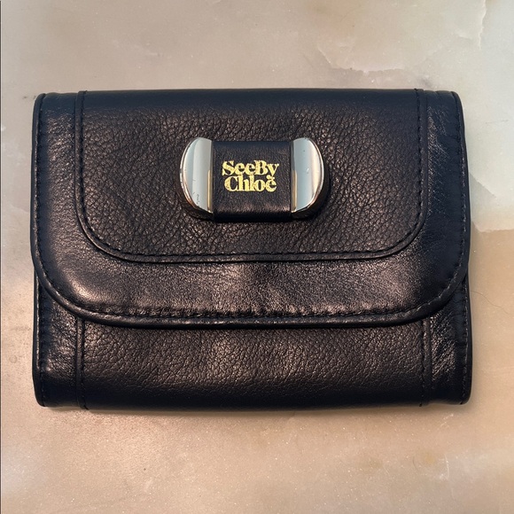 See By Chloe Black Genuine Leather Mini Coin pouch Wallet - Picture 1 of 7